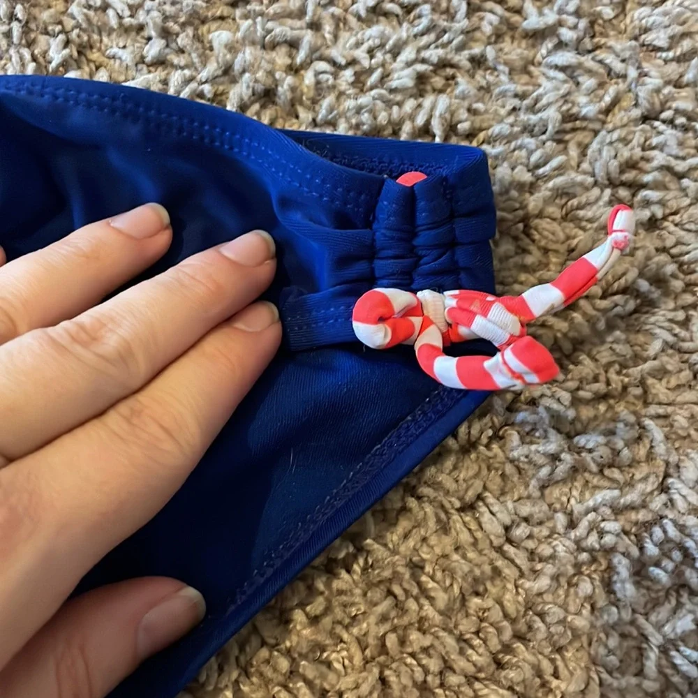 Girls size 6 American flag bathing suit - Picture 2 of 6